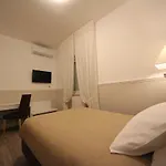 Nocleg ze śniadaniem Principe 3*